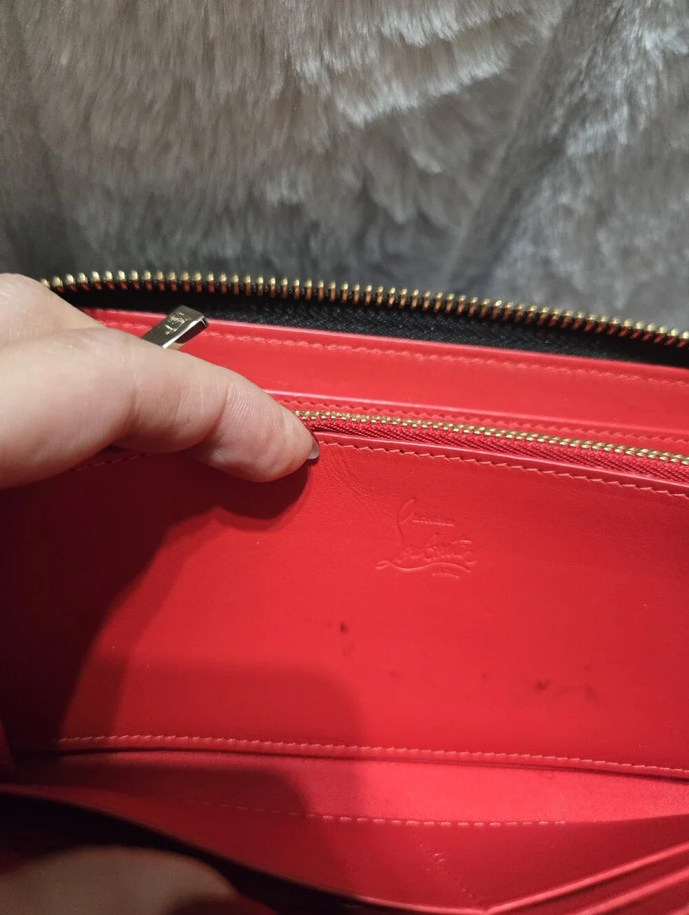 🔥 Christian Louboutin Spike Accents Leather Continental Wallet EUC 🔥